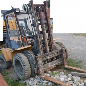 foto forklift 4x4 diesel load 3.5t/3.3m (2008 overhaul) with docs/plates