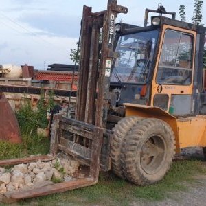 foto forklift 4x4 diesel load 3.5t/3.3m (2008 overhaul) with docs/plates